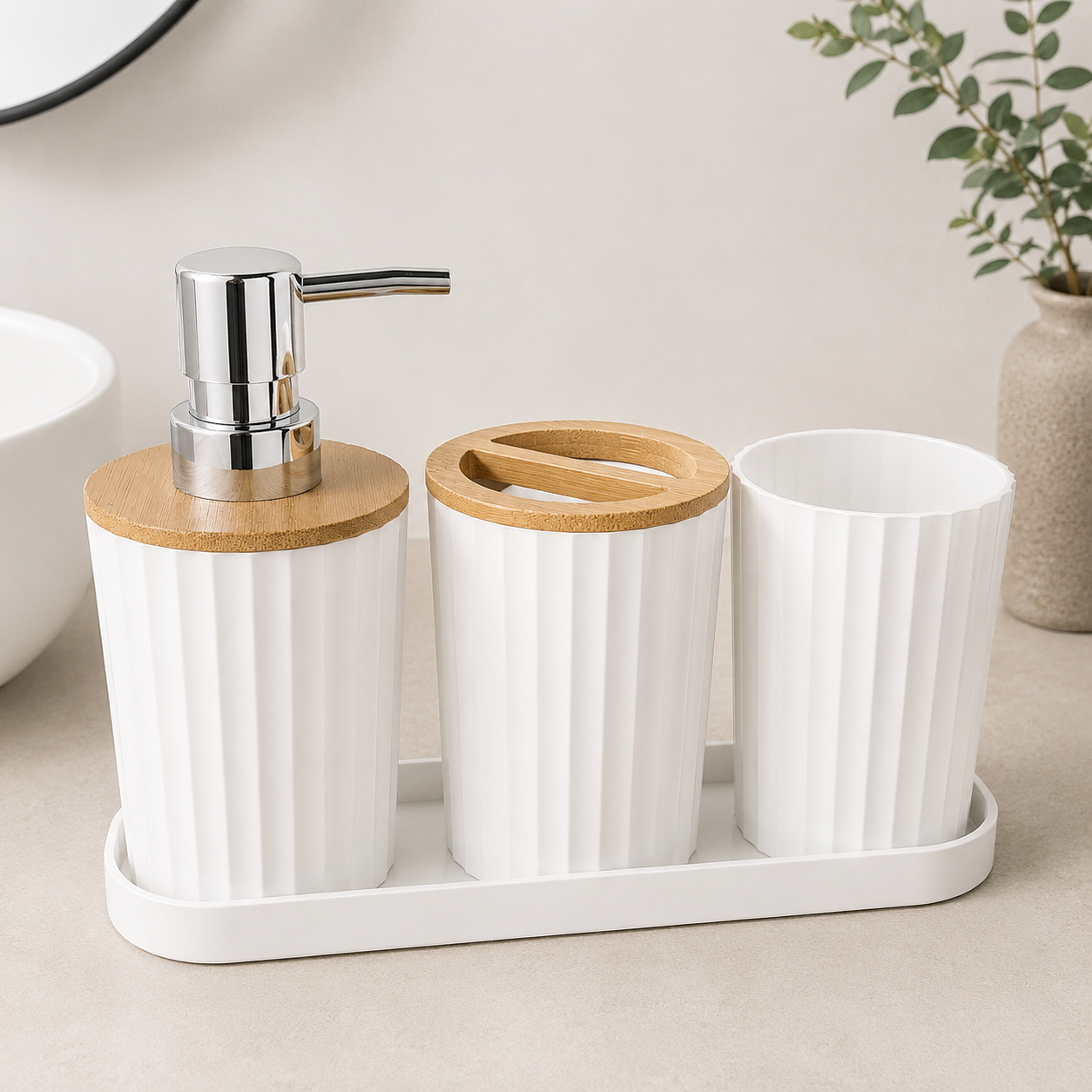 8cc66765-7e52-497a-8c8a-ec04c992a4ef-2 Set de baño - 4 piezas - Imagen 1