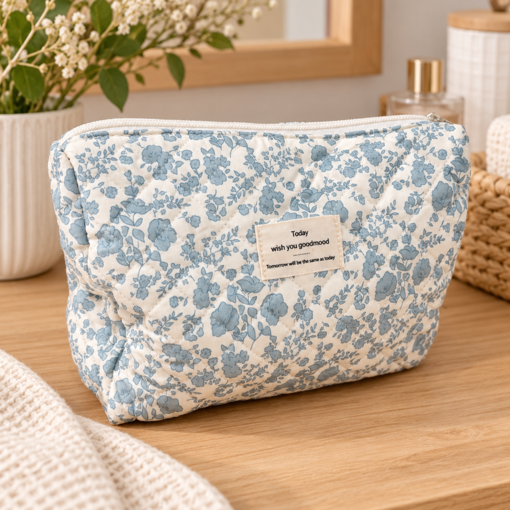 Necessaire diseño flores celestes