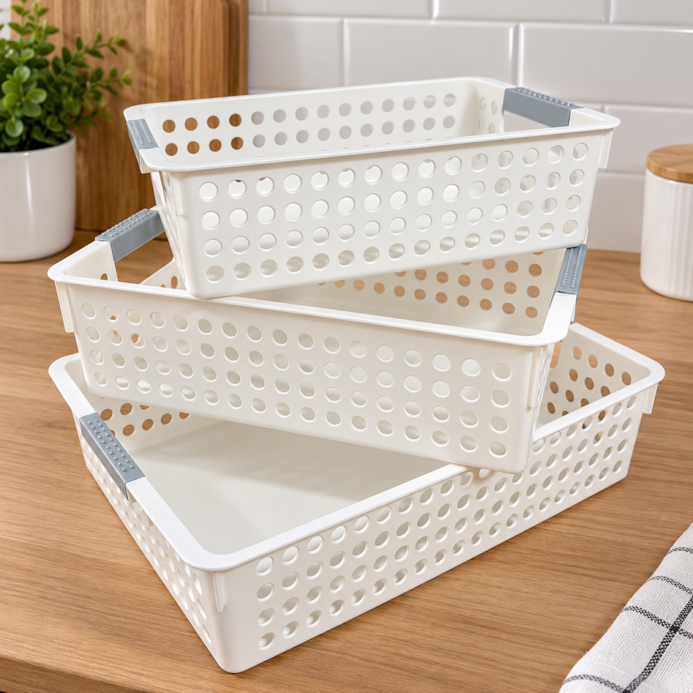 Cesta plástica blanca con asa gris
